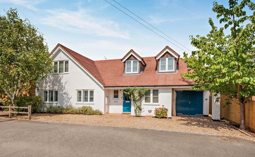 House in Hurley Bottom, Bisham, England 1