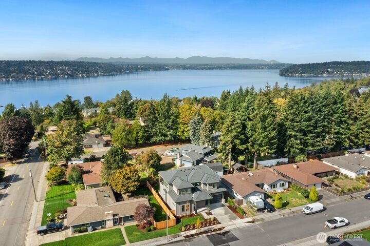 House in Newcastle, Washington, United States 4 - 19032315