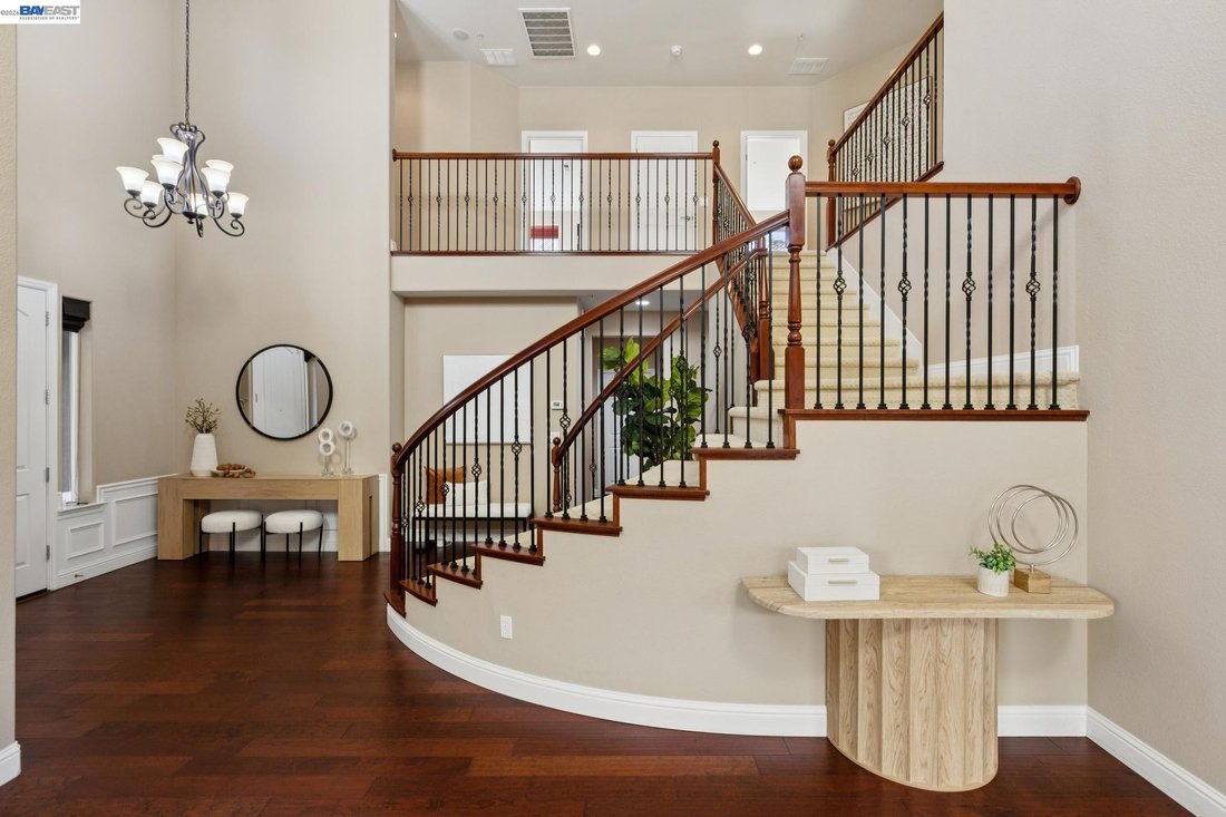 House in Castro Valley, California, United States 4 - 19023699