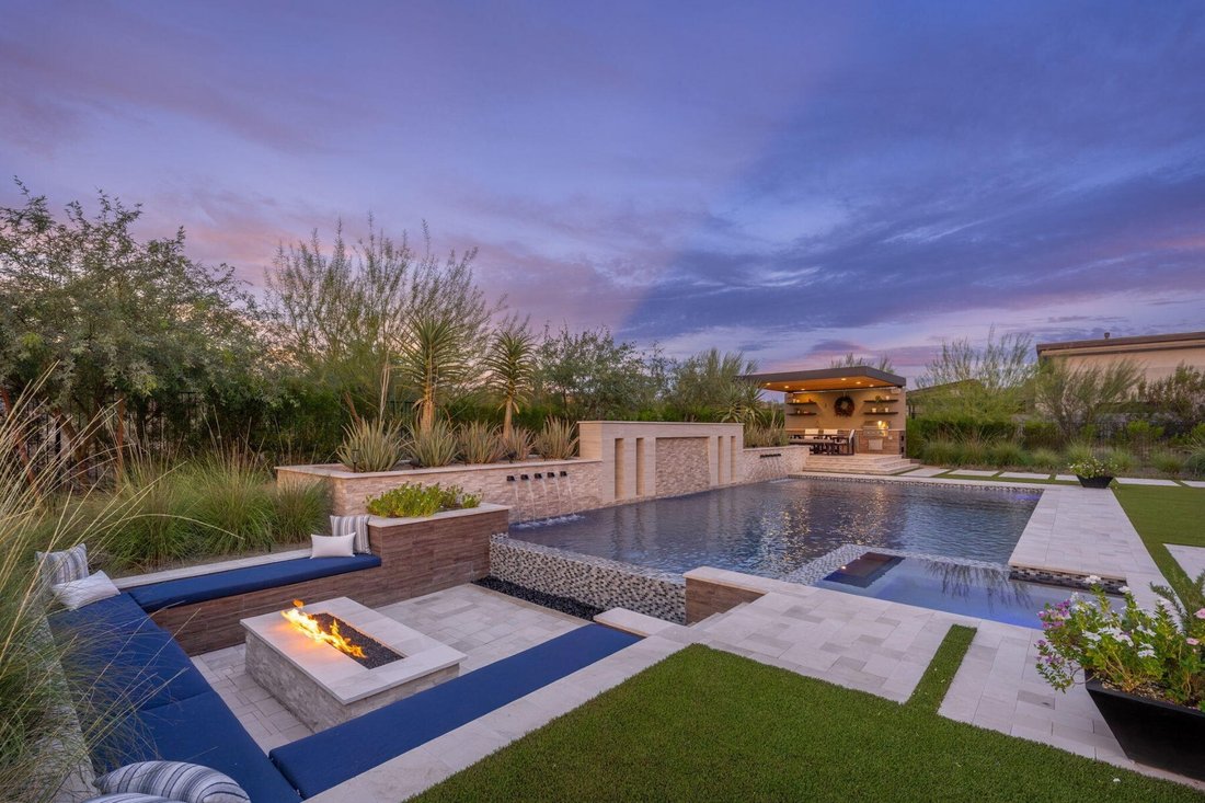 Scottsdale, Arizona, United States 2 - 19008344