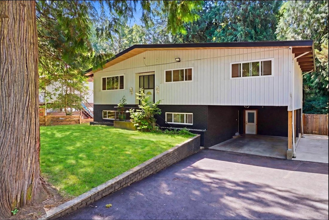 House in North Vancouver, British Columbia, Canada 2 - 19032071