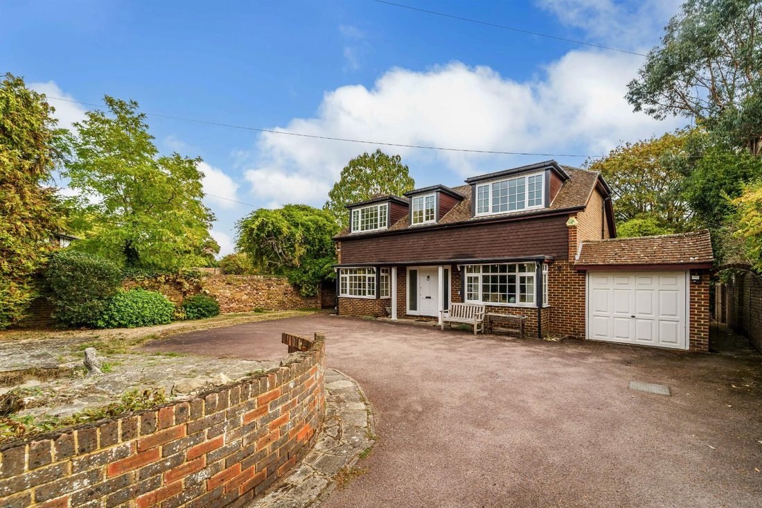 Chalet in Epsom and Ewell, England 1 - 19032463