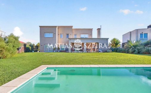 House in General Rodríguez, Buenos Aires Province, Argentina 1