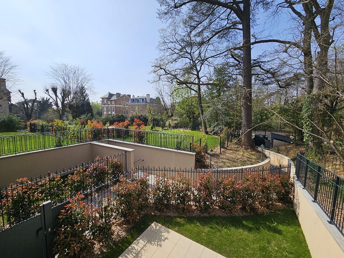 Apartment in Domaine National du Château, Versailles, France 2 - 19034268