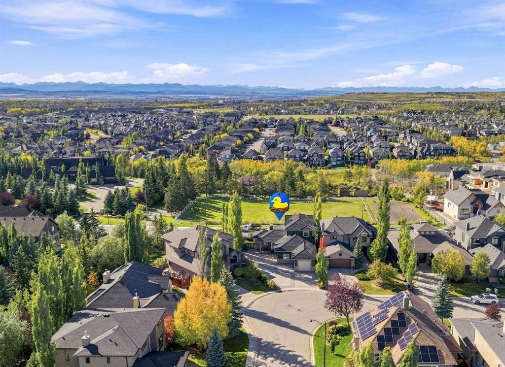 House in Calgary, Alberta, Canada 3 - 19031825