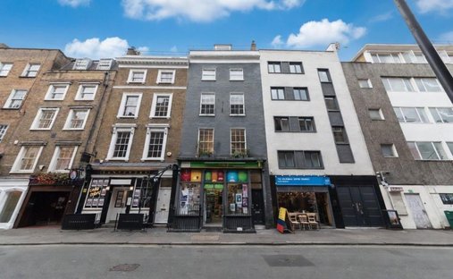 Apartment in Soho, England 1