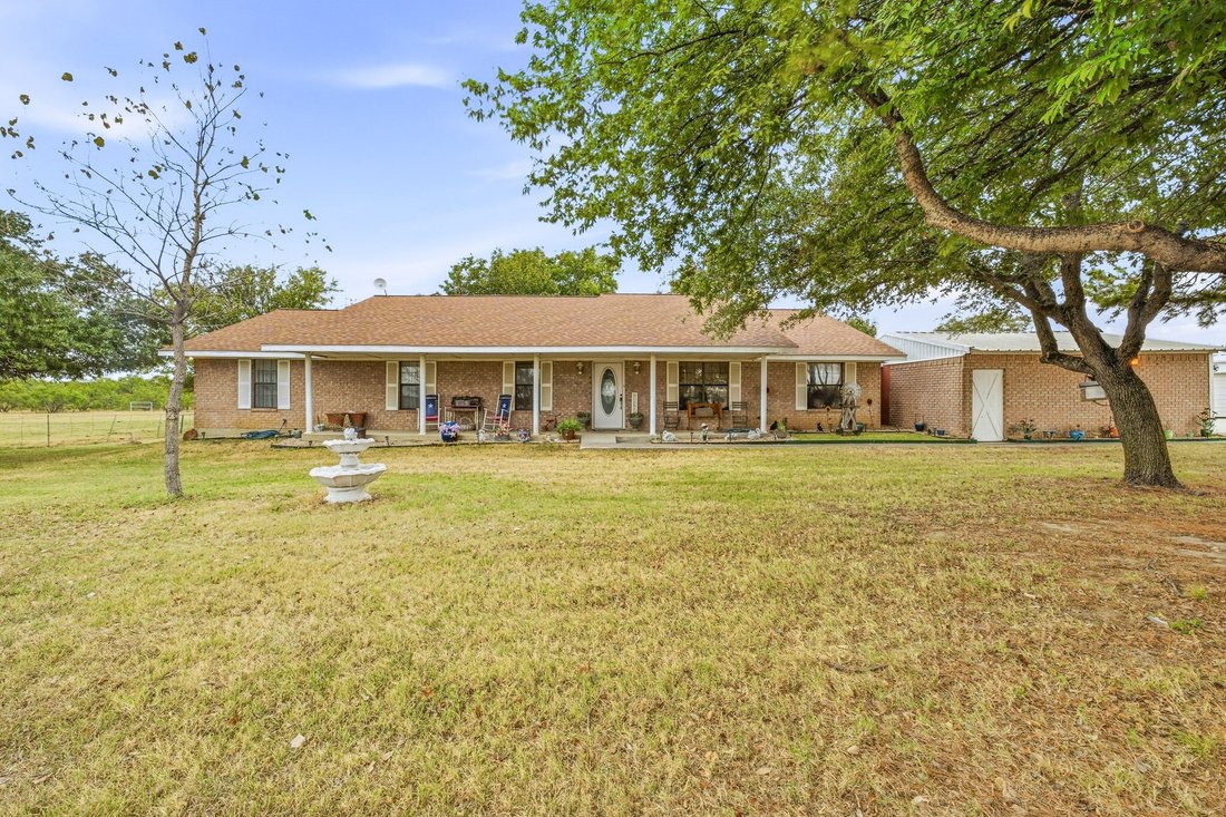 Farm Ranch in Cross Roads, Texas, United States 2 - 19030958
