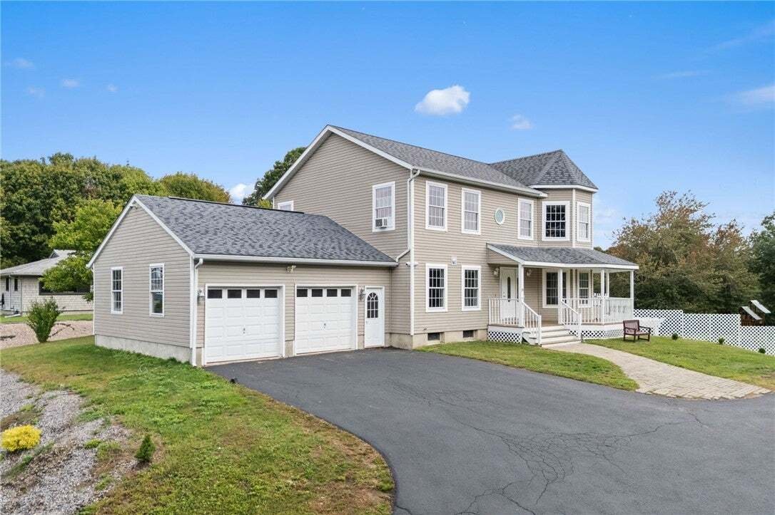 House in Westerly, Rhode Island, United States 3 - 19020431