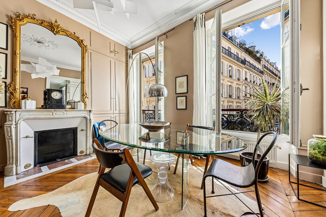 Apartment in Grange Aux Belles-Terrage, Paris 10e Arrondissement, Paris 4 - 19025259