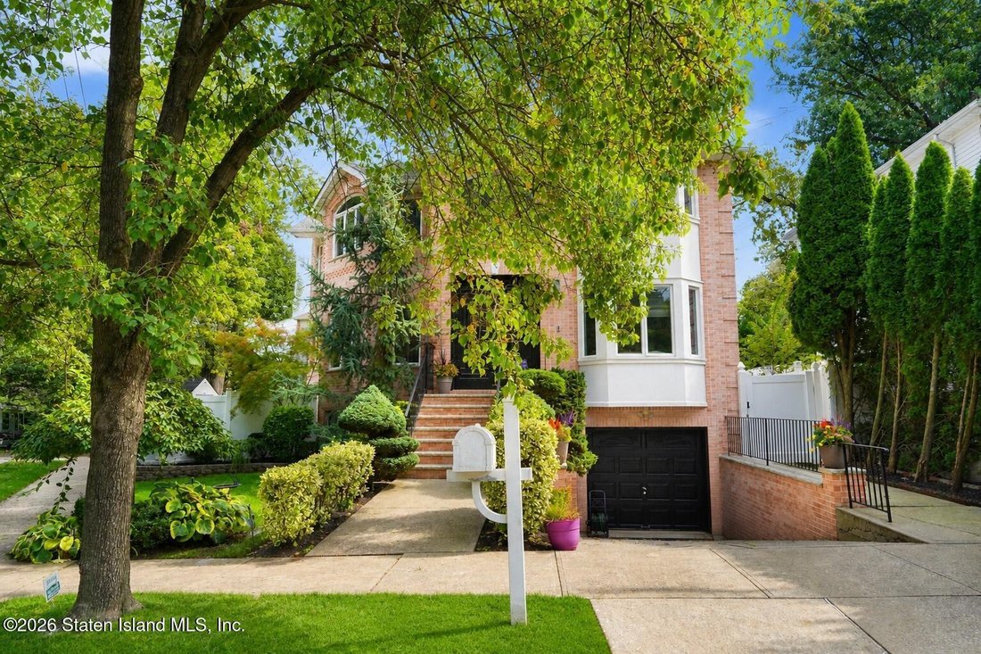 House in New York, New York, United States 3 - 19026875
