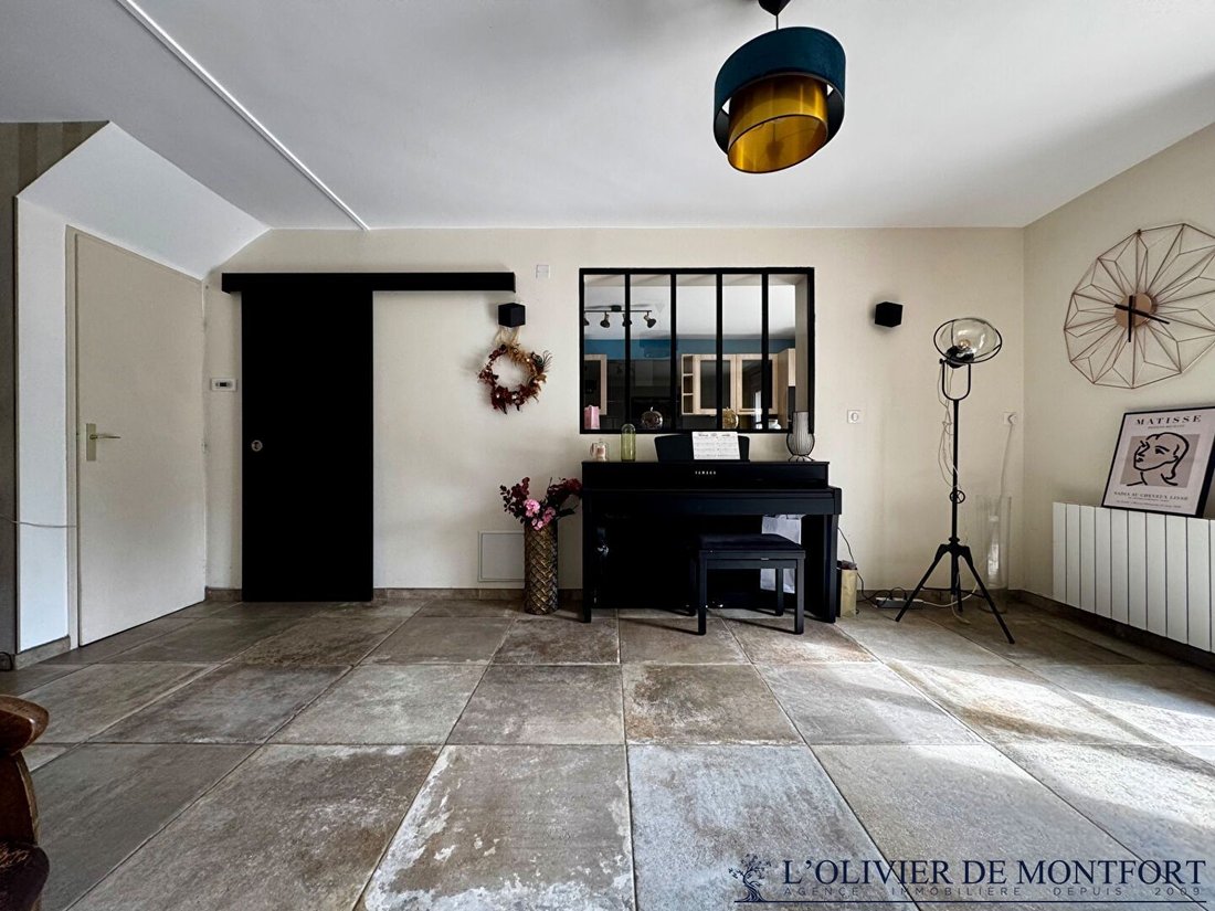 House in Montfort-l'Amaury, Ile-de-France, France 5 - 19031148