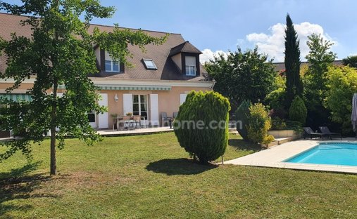 Villa à Saint Prix Village, Saint-Prix, France 1