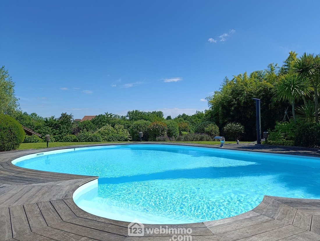 Villa in Beyries, Nouvelle-Aquitaine, France 3 - 19032853