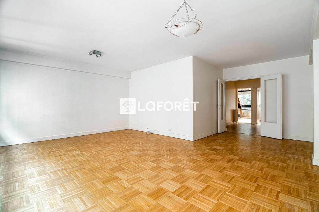 Apartment in Bois de Boulogne, Paris 16e Arrondissement, Paris 4 - 19022028
