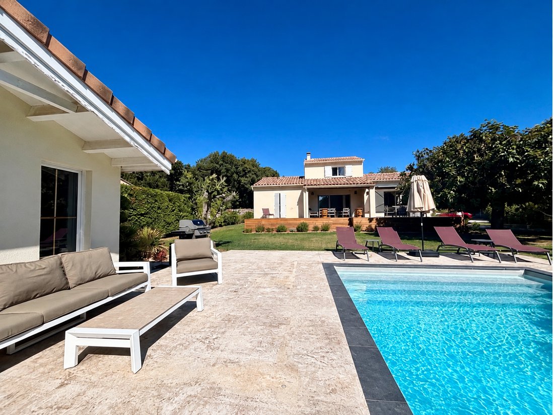 Villa in Grignan, Auvergne-Rhone-Alpen, Frankreich 1 - 19021639