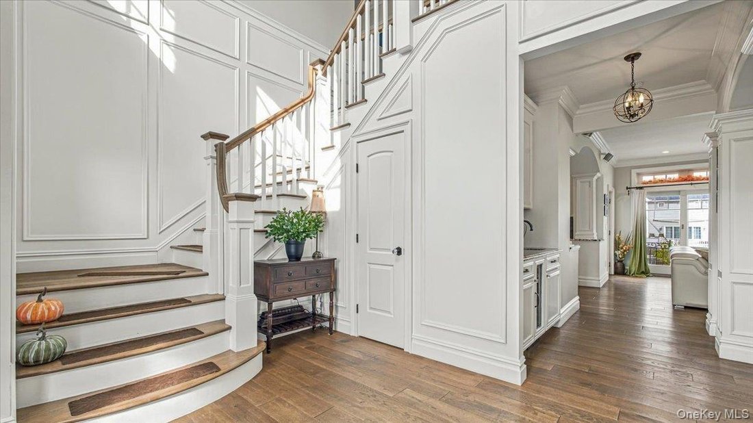 House in West Islip, New York, United States 4 - 19029295