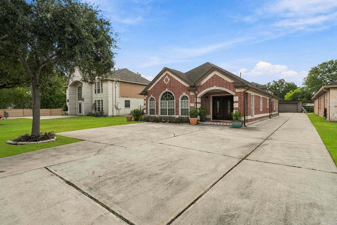 House in Houston, Texas, United States 1 - 19027705