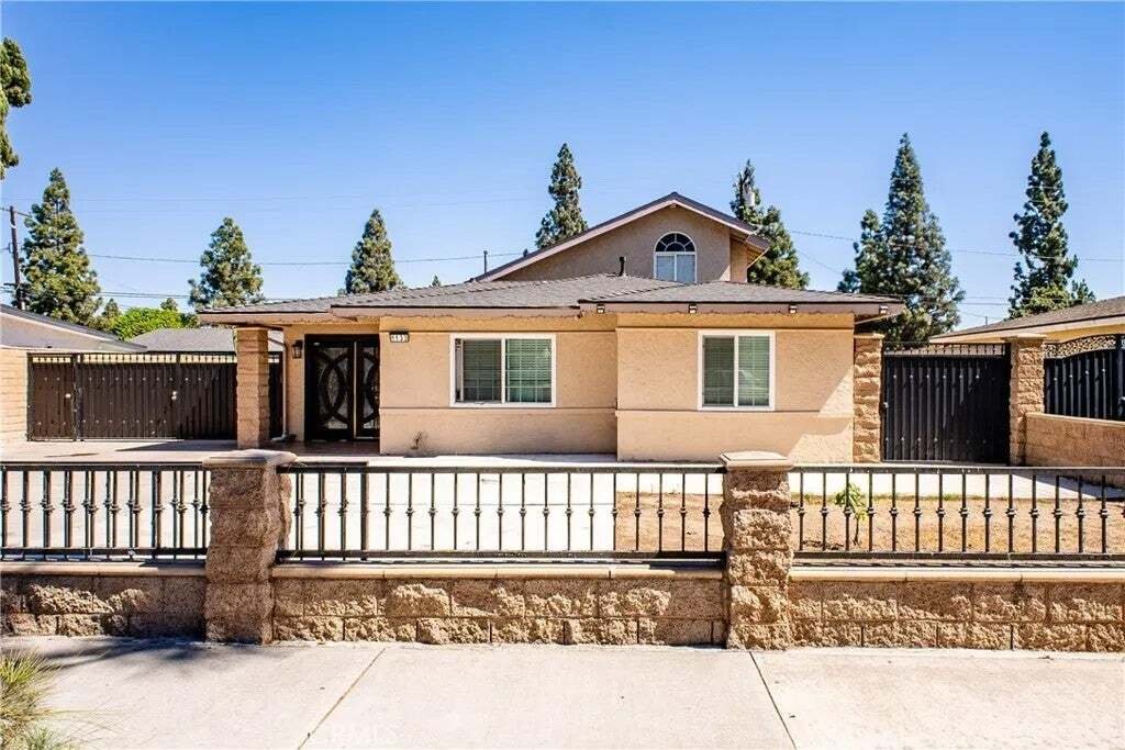 House in Santa Ana, California, United States 1 - 19024430