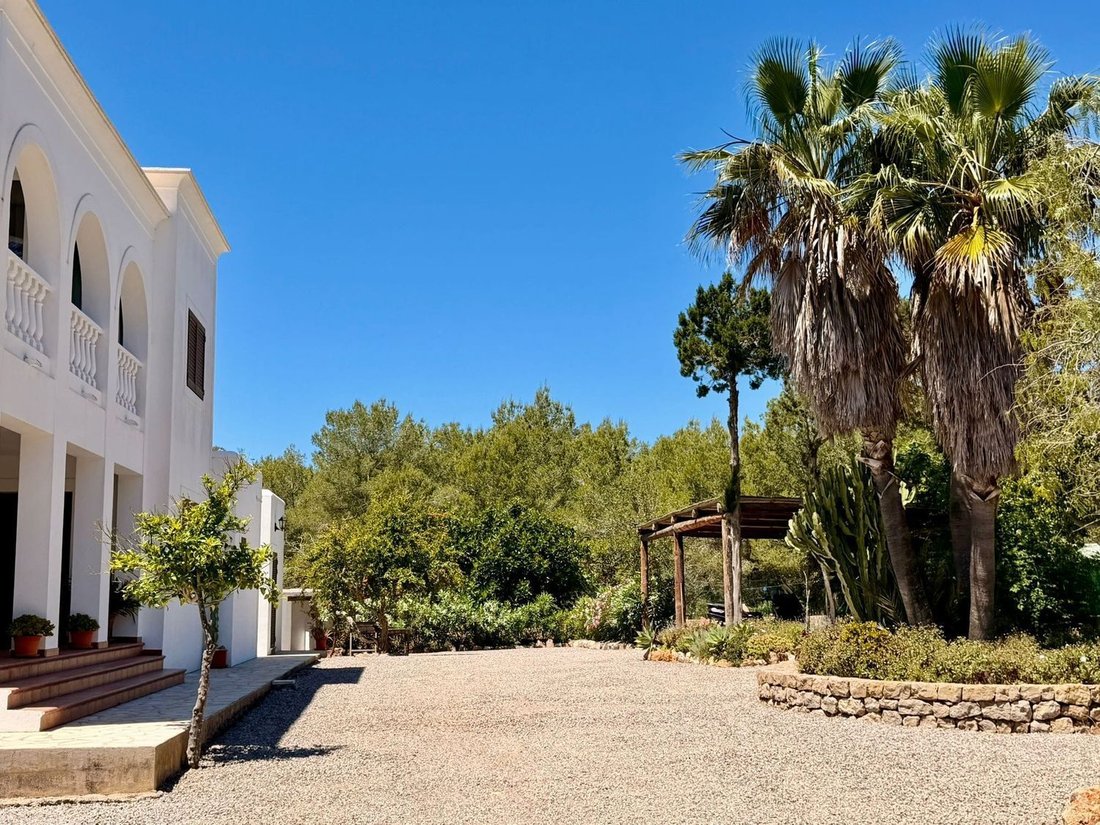 Villa in Santa Eularia des Riu, Balearic Islands, Spain 3 - 19034227