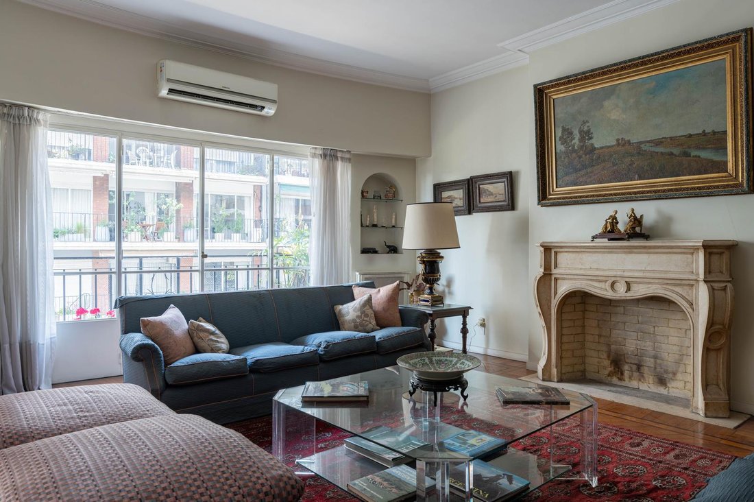 Wohnung in Recoleta, Buenos Aires, Argentinien 1 - 18950933