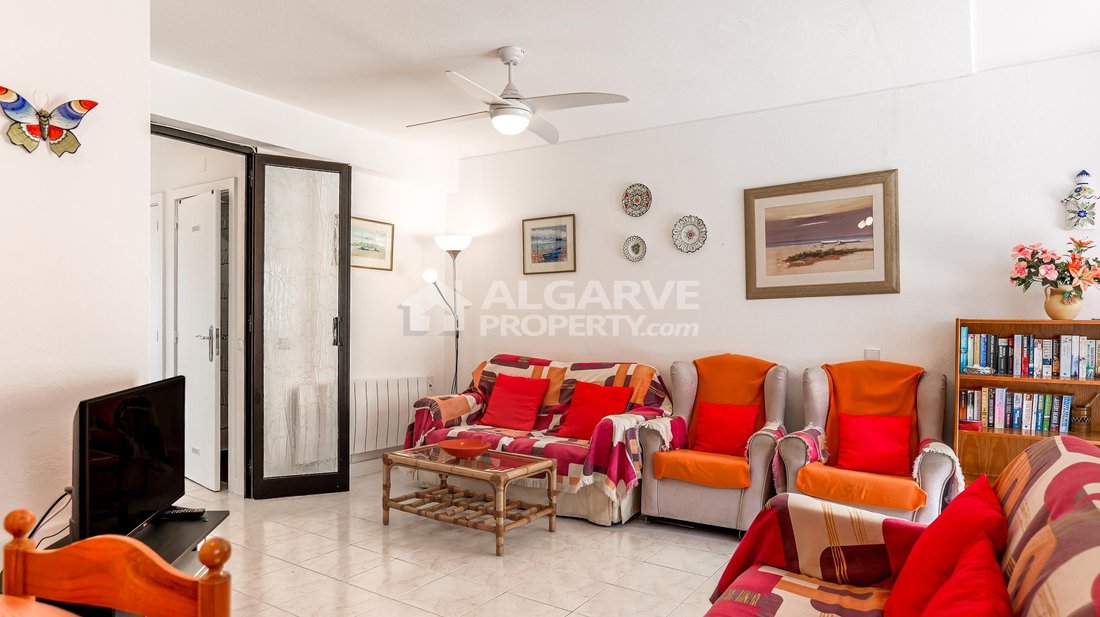 Townhouse in Vilamoura, Quarteira, Algarve 2 - 19025497
