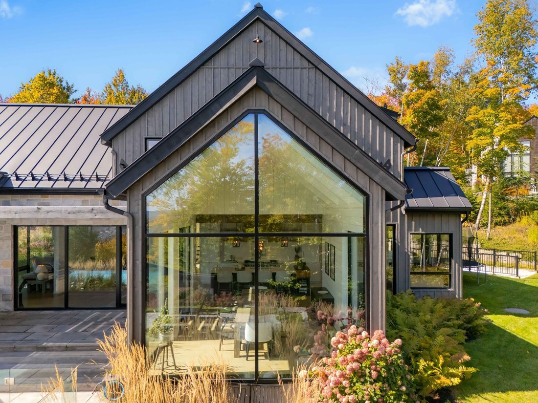 House in Saint-Sauveur, Quebec, Canada 5 - 19025206