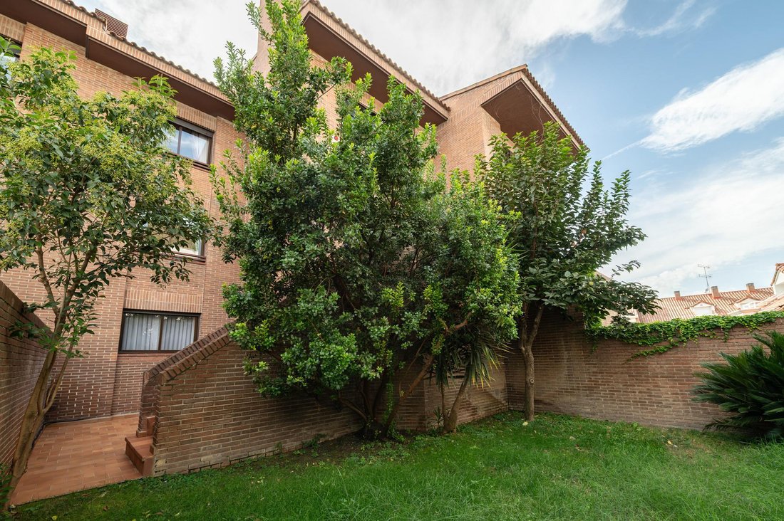 Villa in Fuencarral-El Pardo, Madrid, Spain 2 - 19024223