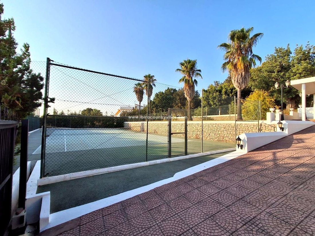 Villa in Jesus, Santa Eularia des Riu, Balearic Islands 2 - 19020982