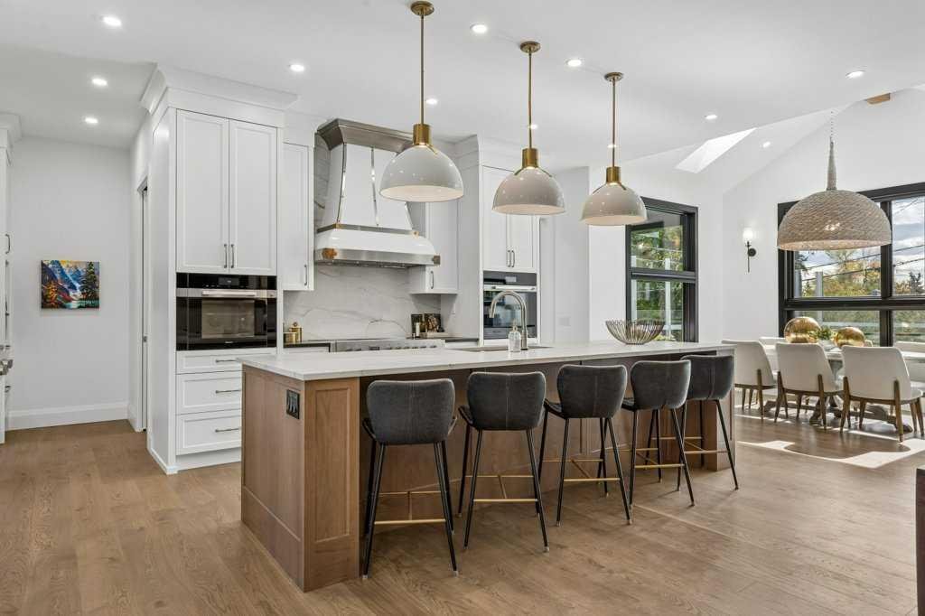 House in Calgary, Alberta, Canada 2 - 19031803