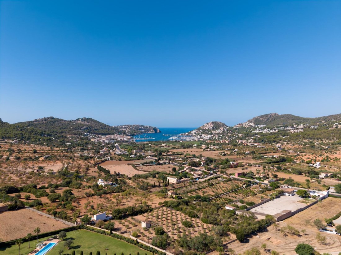 Villa in Port d'Andratx, Andratx, Balearic Islands 1 - 19027138