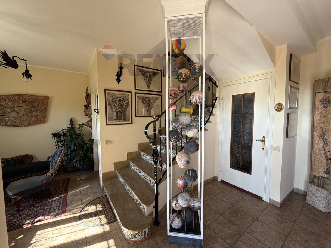 Villa in Barasso, Lombardei, Italien 5 - 19026487