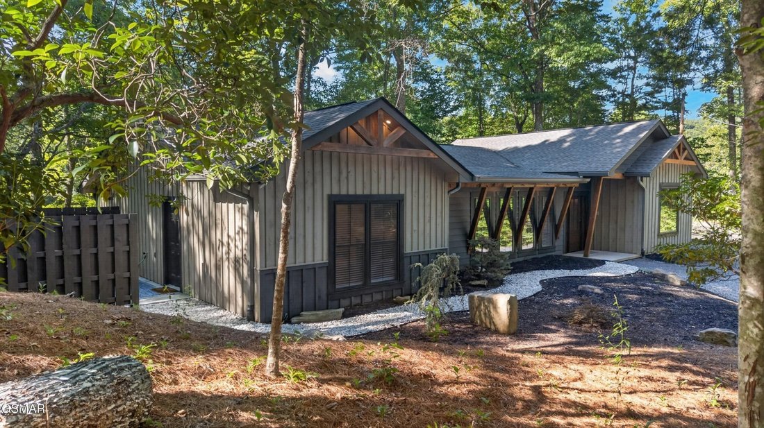 House in Gatlinburg, Tennessee, United States 5 - 19022300