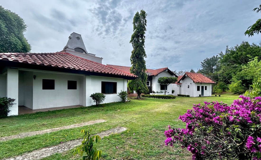 House in Sorá, Coclé Province, Panama 1 - 19027517