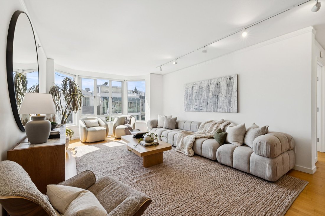 Condo in San Francisco, California, United States 1 - 19027476