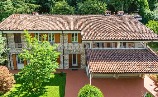 Villa in Centro Storico, Brescia, Lombardy 1