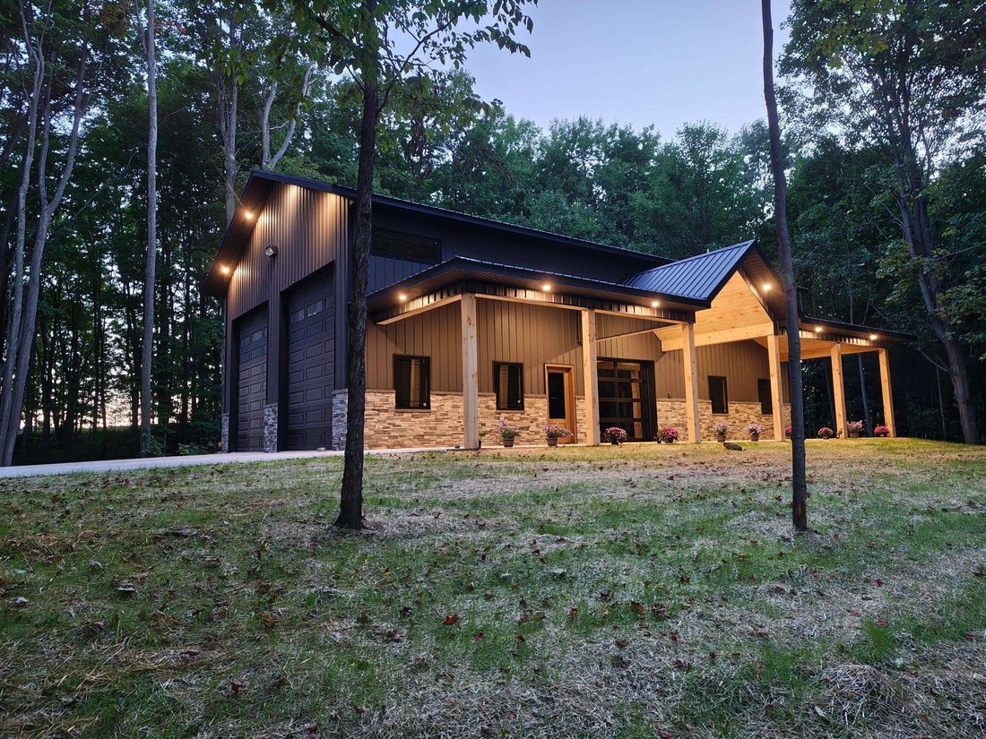 House in Williamsburg, Michigan, United States 1 - 19032477