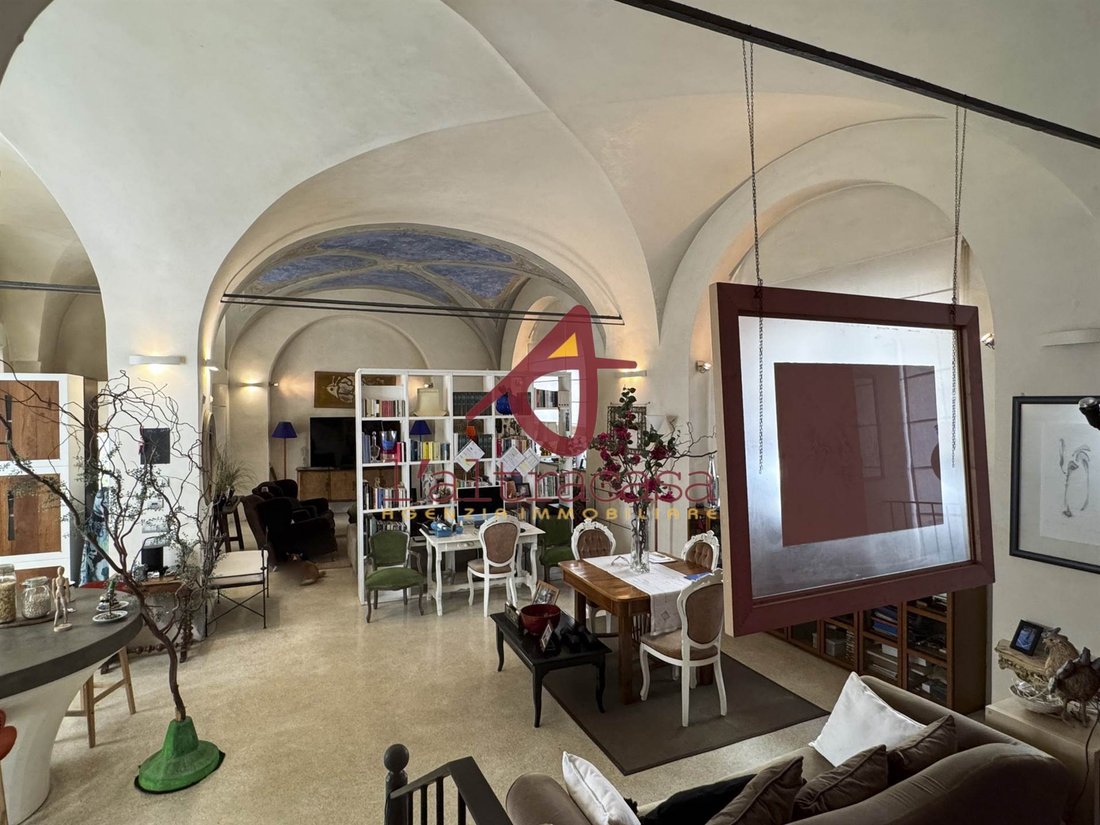 Apartment in Centro Storico, Empoli, Tuscany 2 - 19025097
