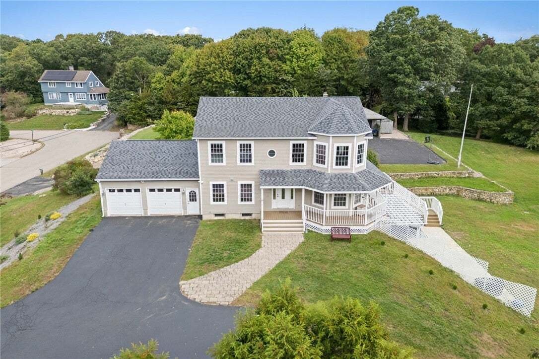 House in Westerly, Rhode Island, United States 4 - 19020431