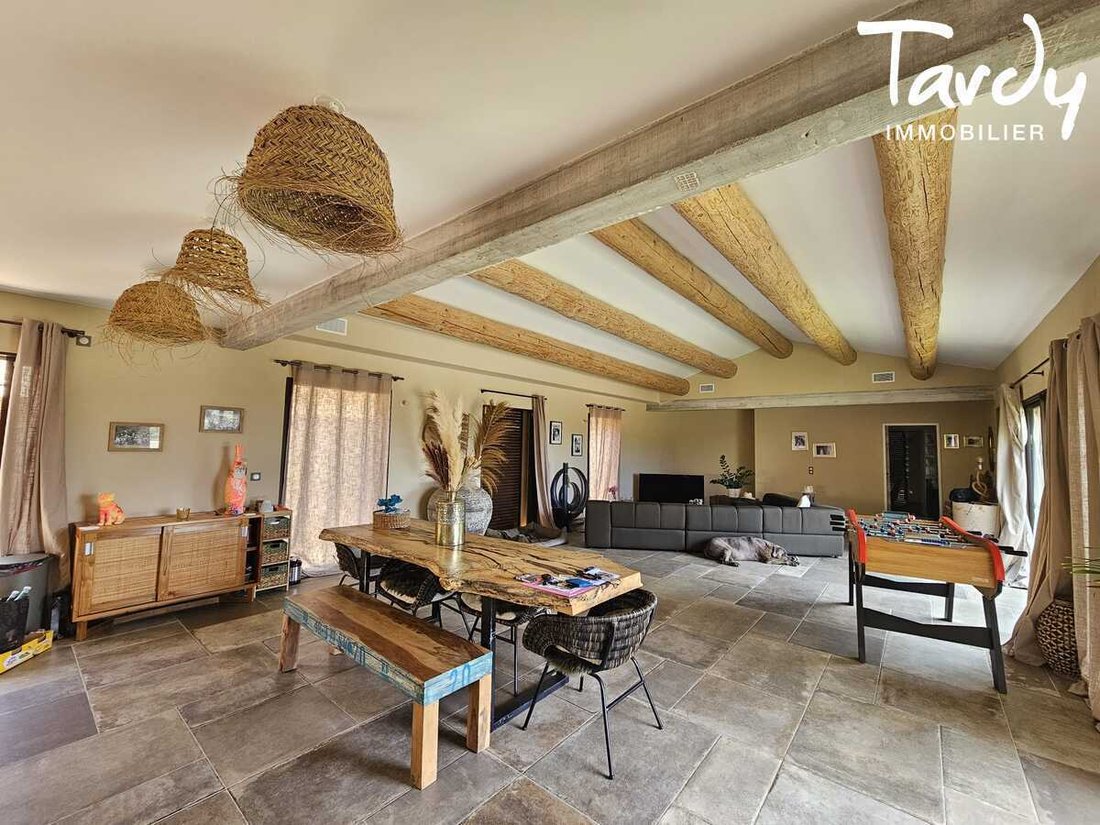 House in Le Castellet, Provence-Alpes-Côte d'Azur, France 2 - 19025031