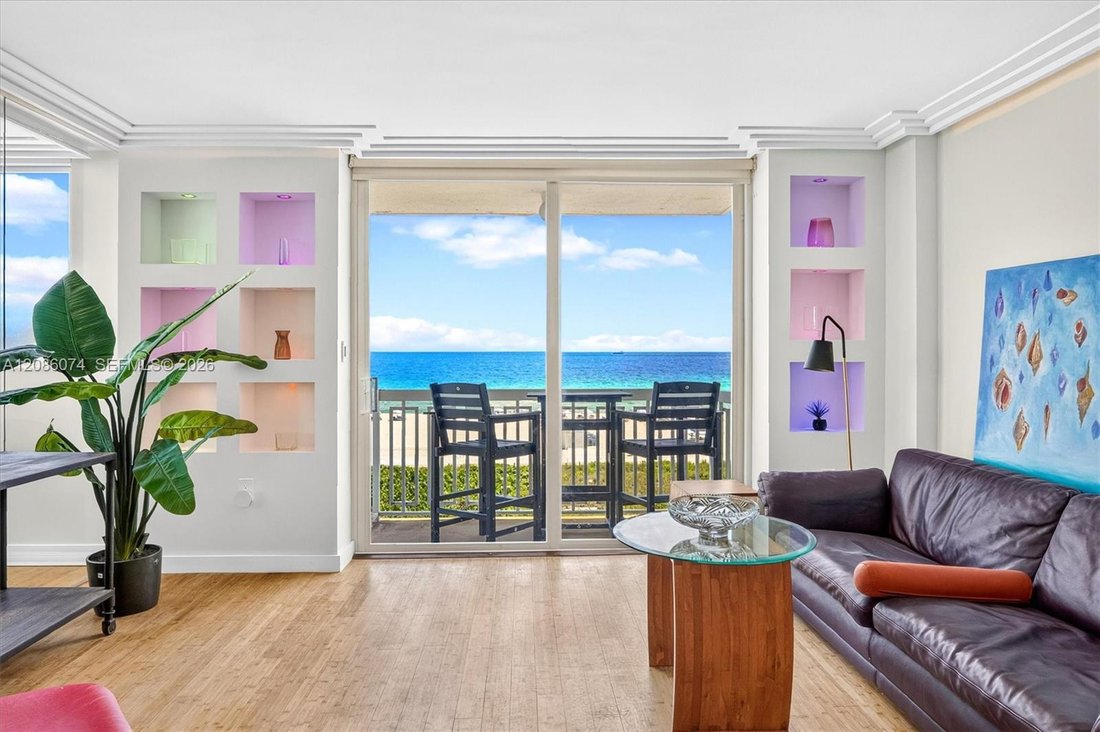 Condo in Miami Beach, Florida, United States 1 - 19025005