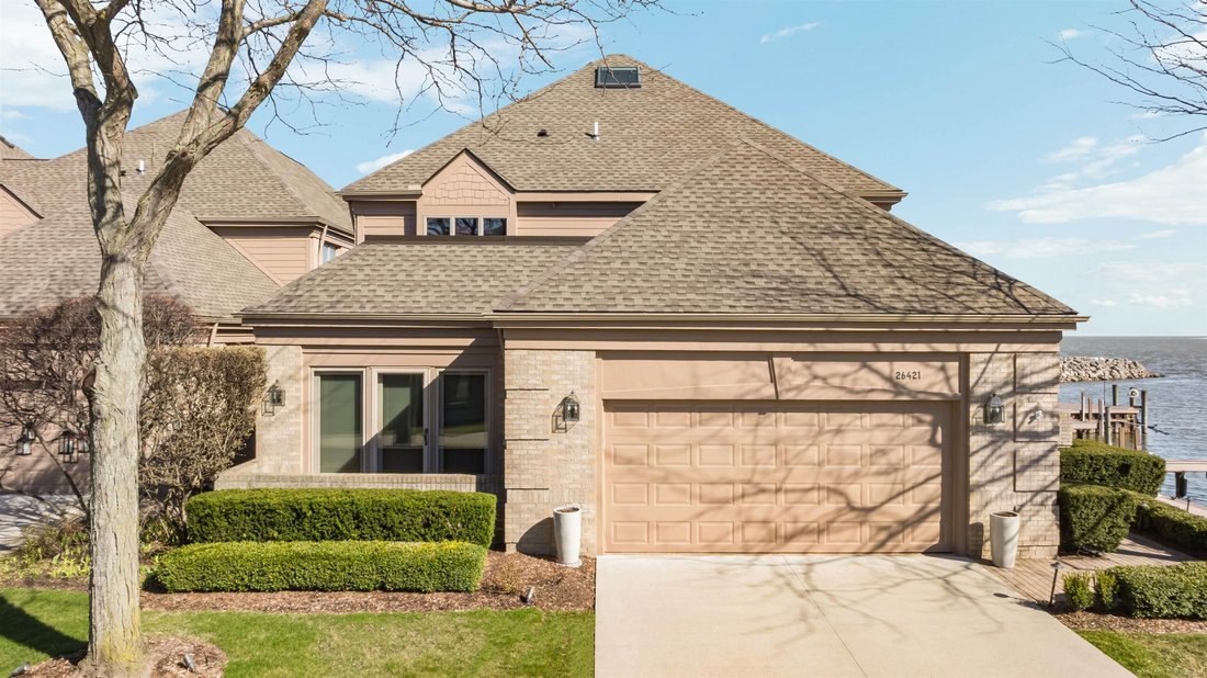 Condo in St. Clair Shores, Michigan, United States 4 - 19027411