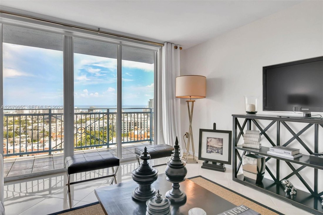 Condo in Miami Beach, Florida, United States 2 - 19024994