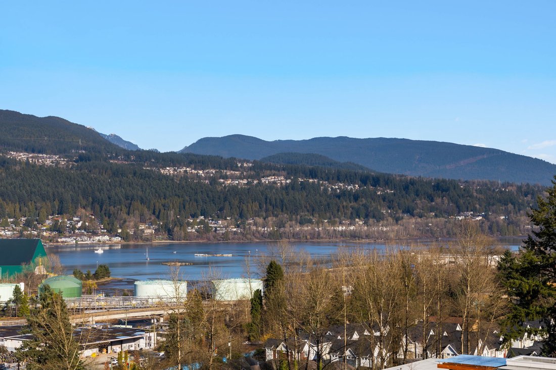 Condominio en Port Moody, Columbia Británica, Canadá 2 - 18960248