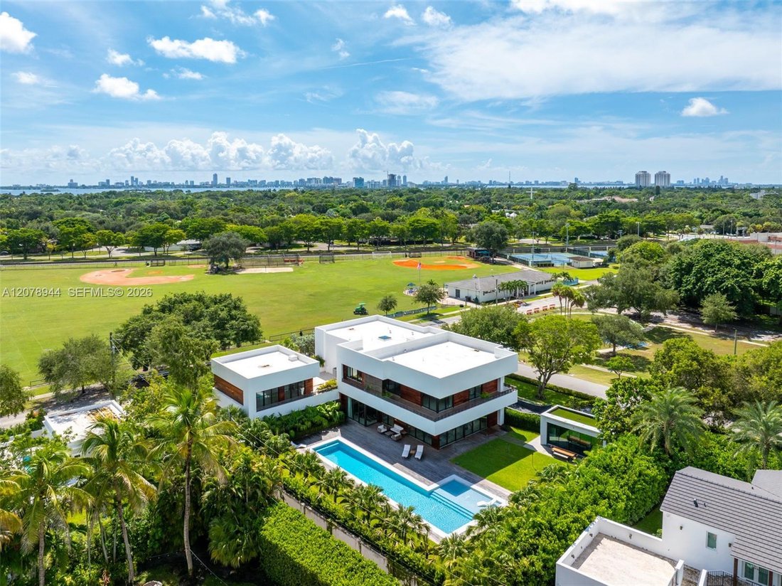 House in Miami, Florida, United States 2 - 19024851