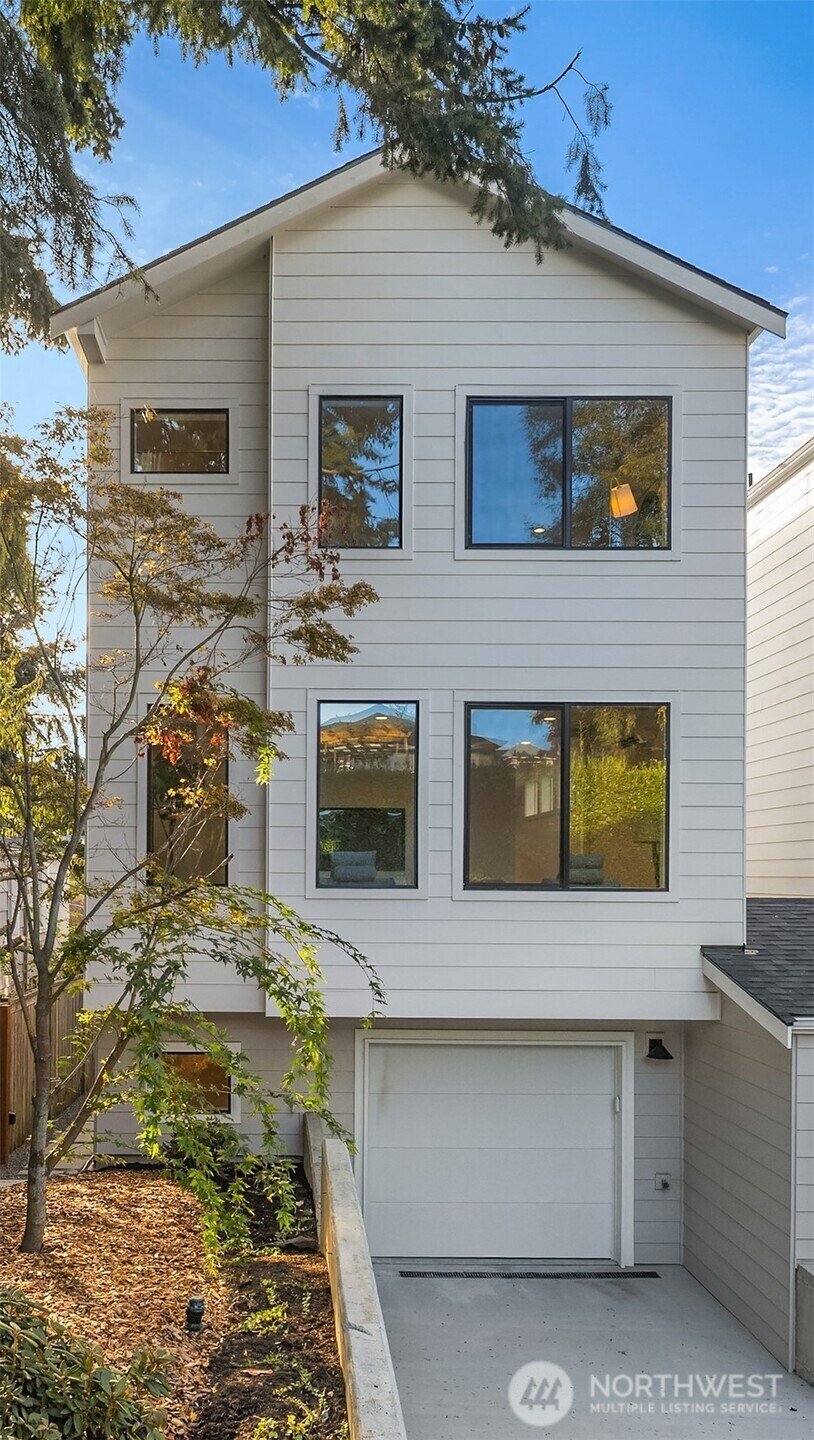 House in Seattle, Washington, United States 2 - 18754025