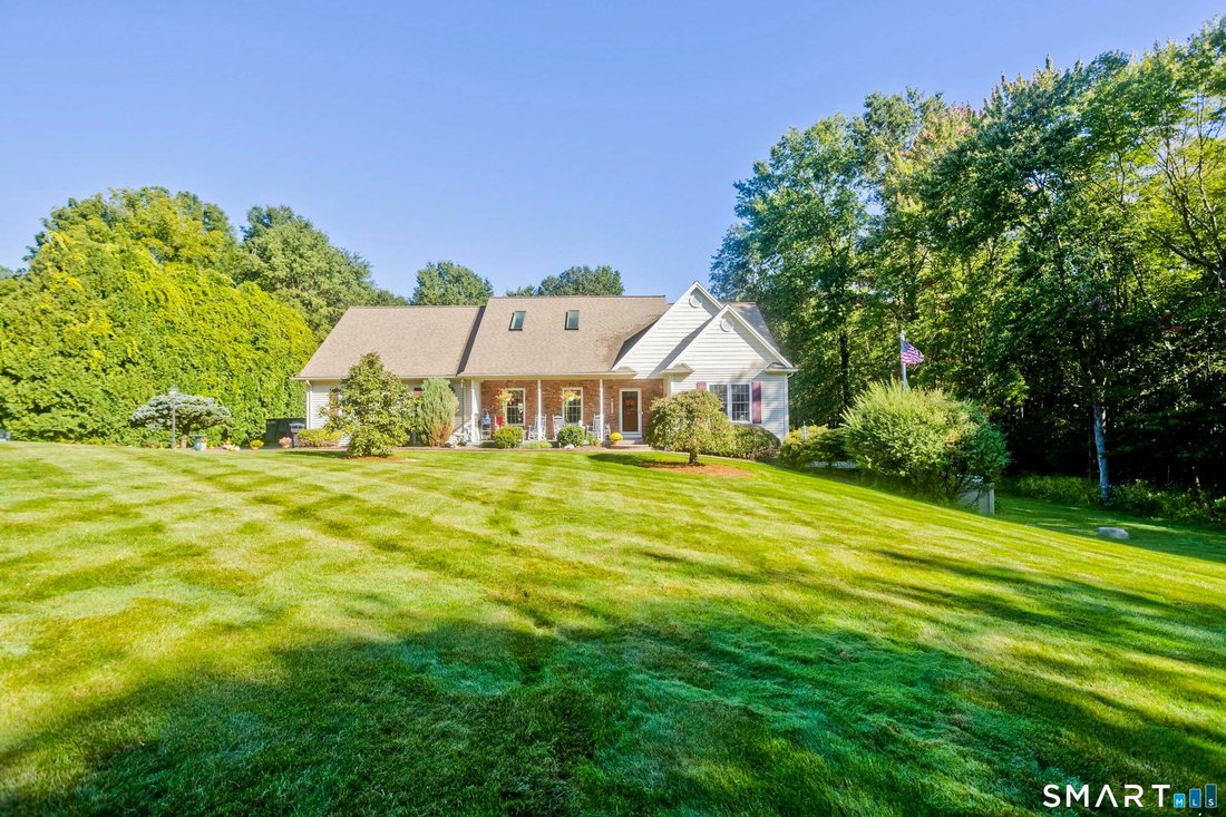 House in Suffield, Connecticut, United States 1 - 19032427