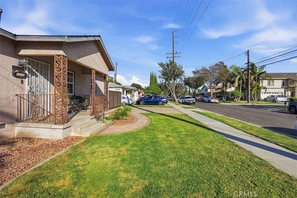 House in Bellflower, California, United States 3 - 19031022