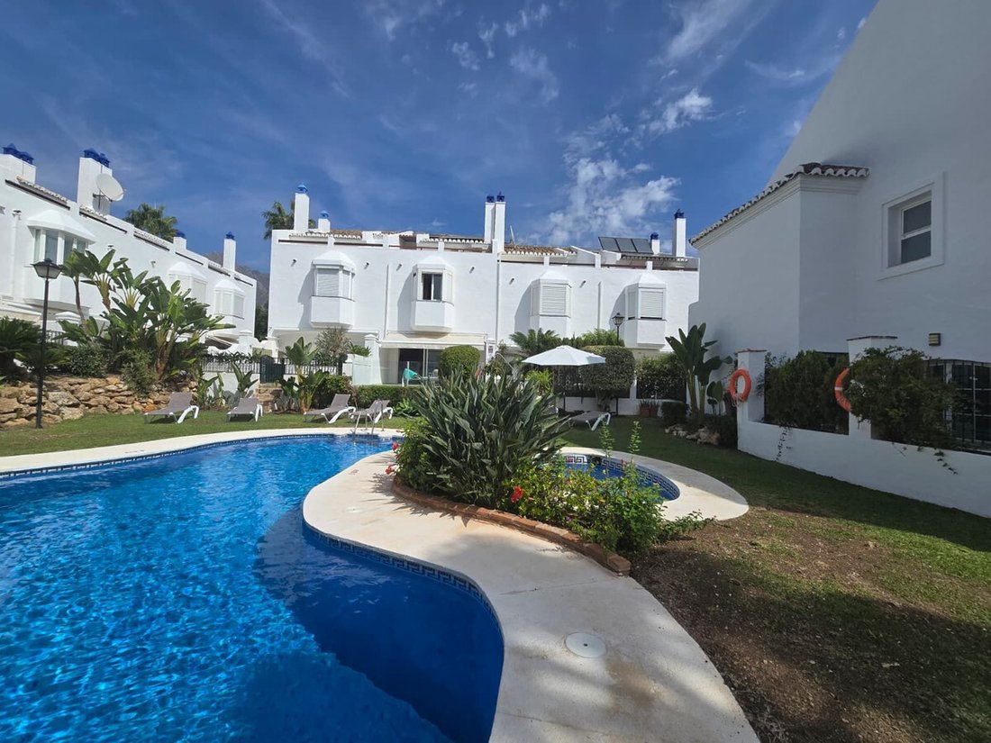 Townhouse in Golden Mile, Andalusia, Spain 3 - 19020677