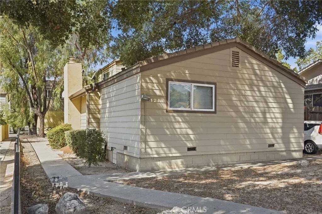 Paso Robles, California, United States 4 - 19024470