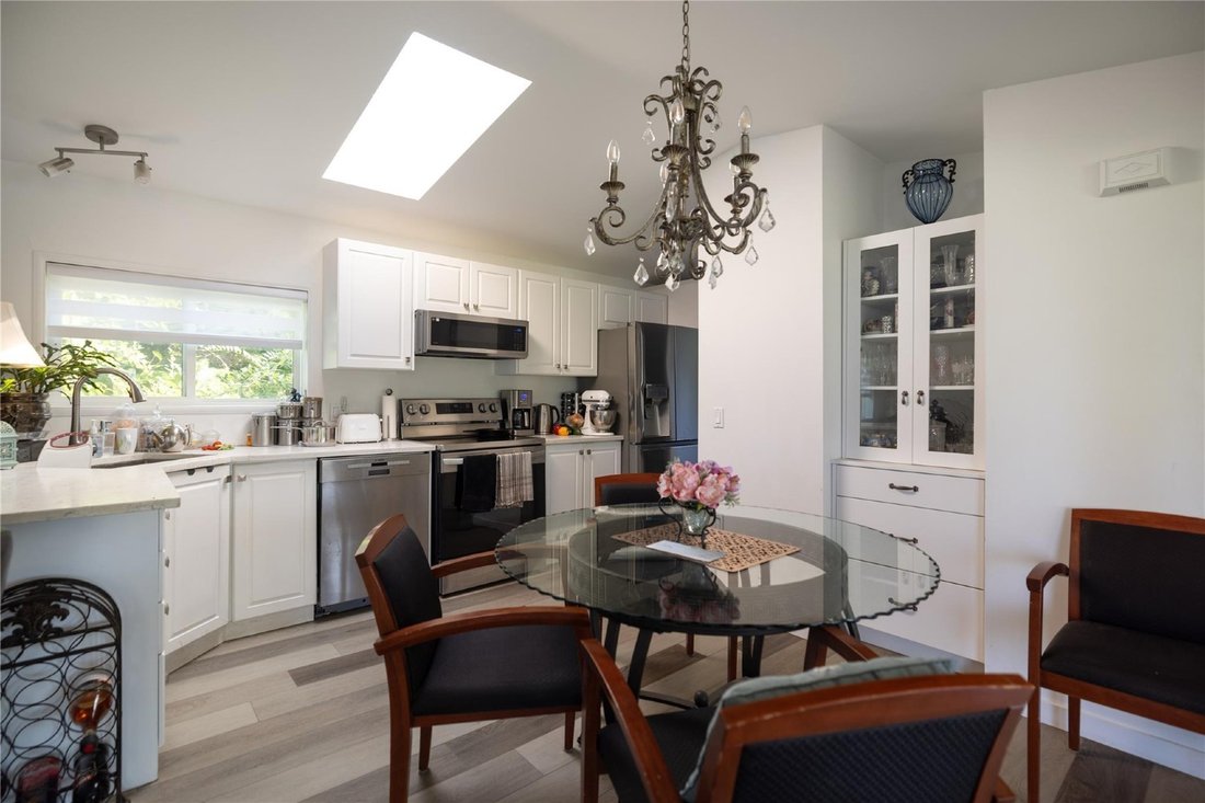 House in Kelowna, British Columbia, Canada 5 - 19031783